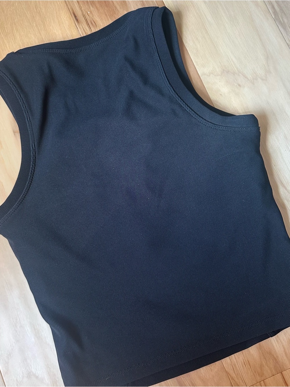 Black Ribbed Active Tank Top | Built-In Padding | Size M - Picture 3 of 3